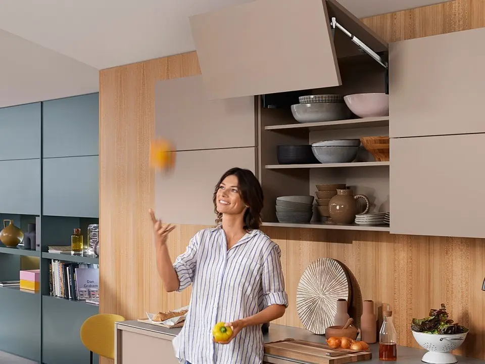 Aventos HF top